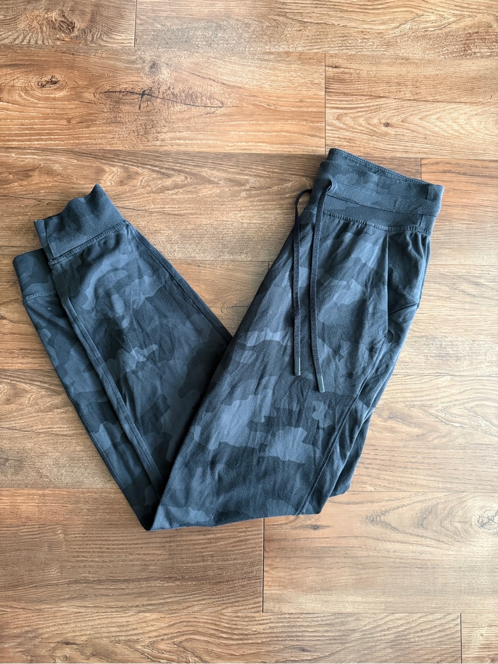 Lululemon Black Camo Jogger Pants
